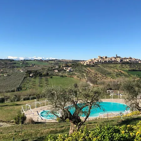 Casablanca מלון צ'יביטאנובה מארקה