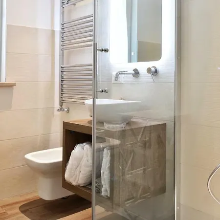 מלון Casablanca צ'יביטאנובה מארקה