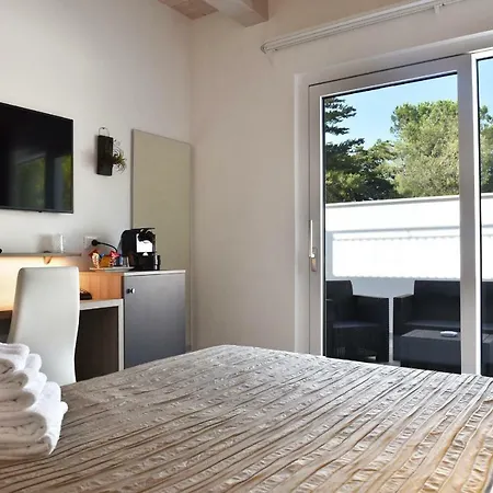 Hotel Casablanca 3*